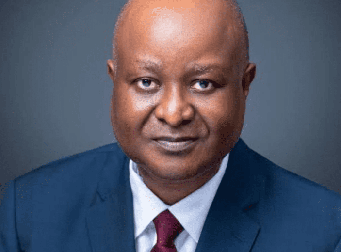 Portrait of Tunde Lemo